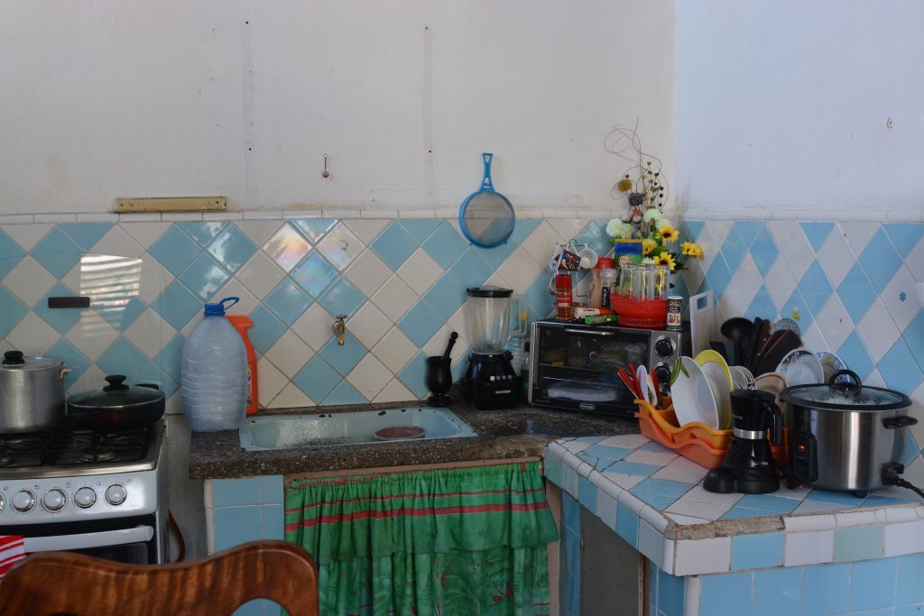 kuchniia w domu kubańskim