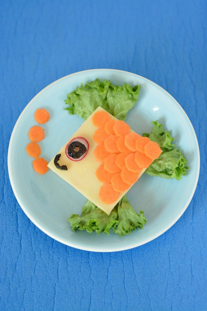 kanapka dla dziecka dekoracja rybka