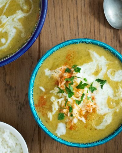 Zupa curry z cukinii i z nerkowcami